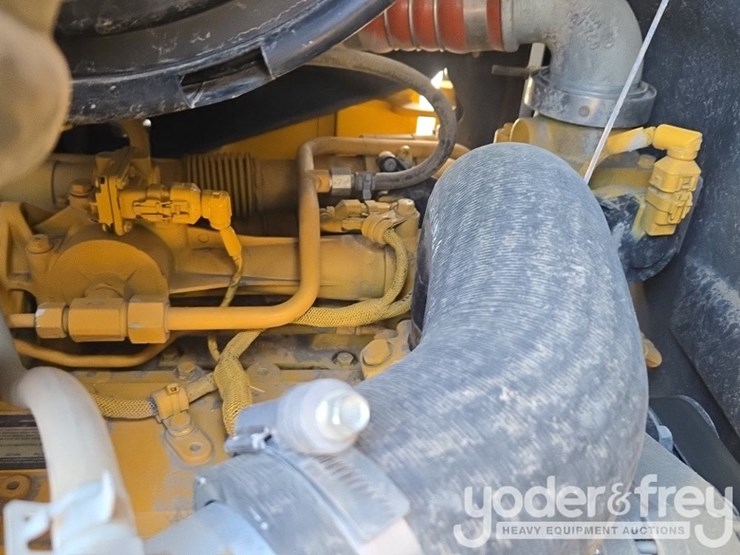 2020-deere-770gp-image-56