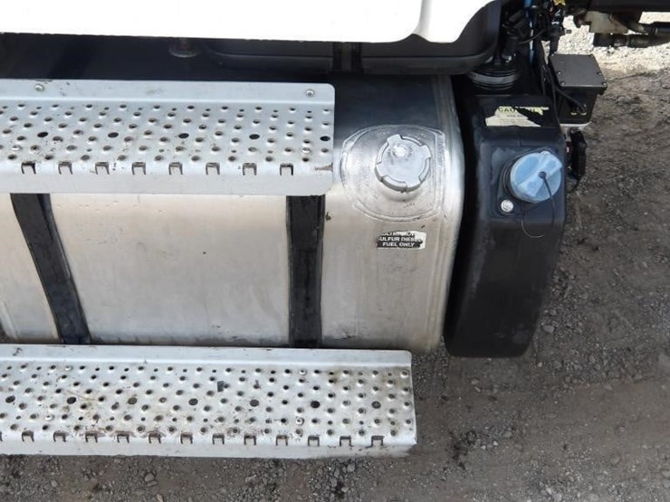 2019-freightliner-m2-dump-truck-image-8