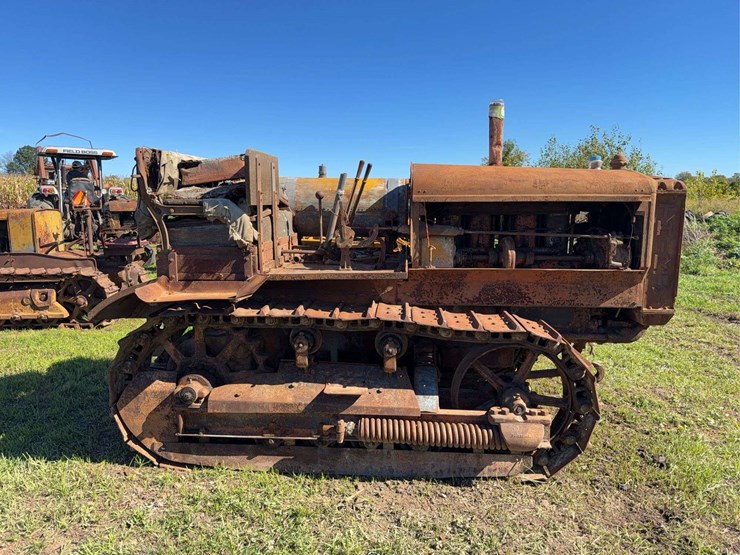 caterpillar-thirty-image-2