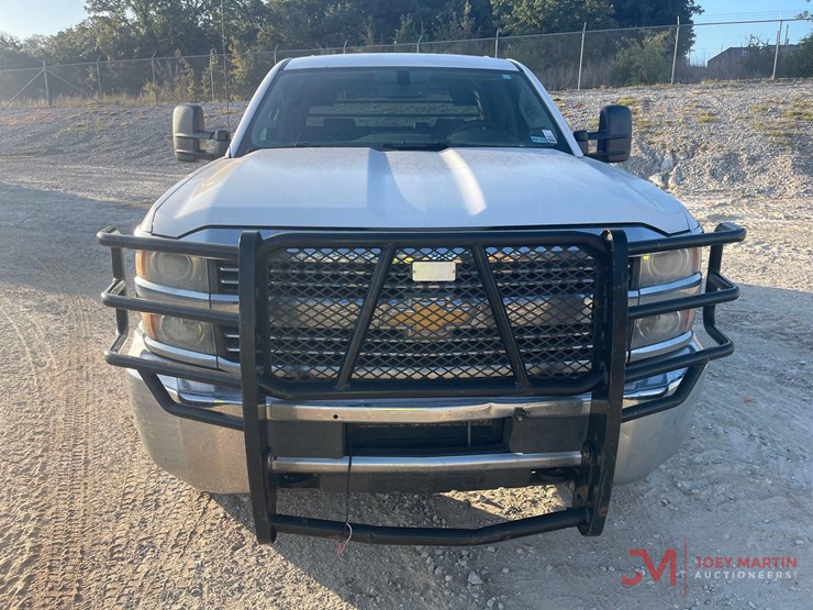 2014-chevrolet-2500-image-8
