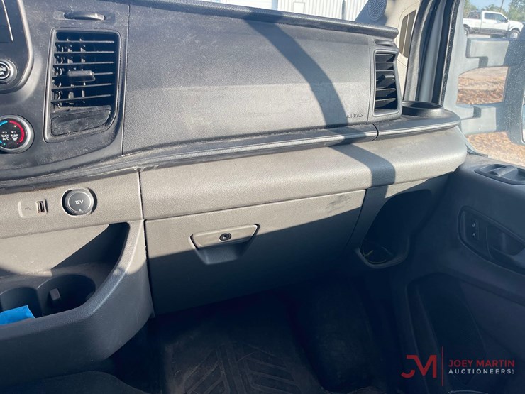 2021-ford-transit-image-21