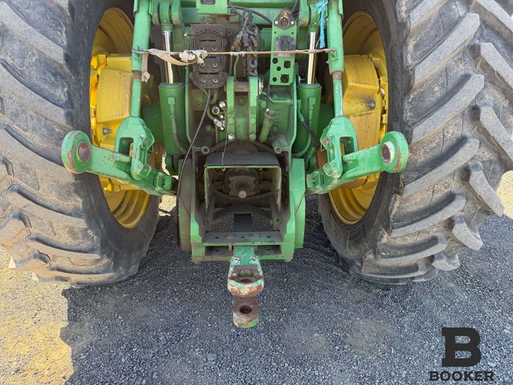 2011-john-deere-8360r-tractor-image-46