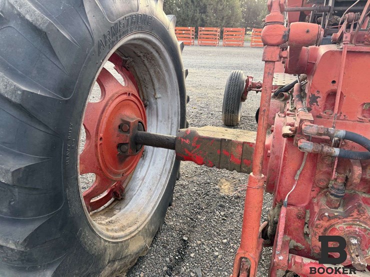 1967-international-farmall-656-tractor---non-running-image-18