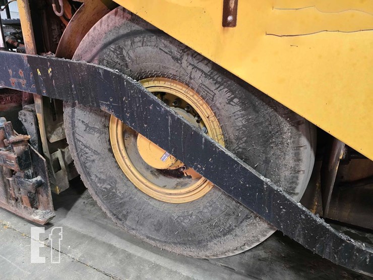 2016-caterpillar-ap-600f-image-27