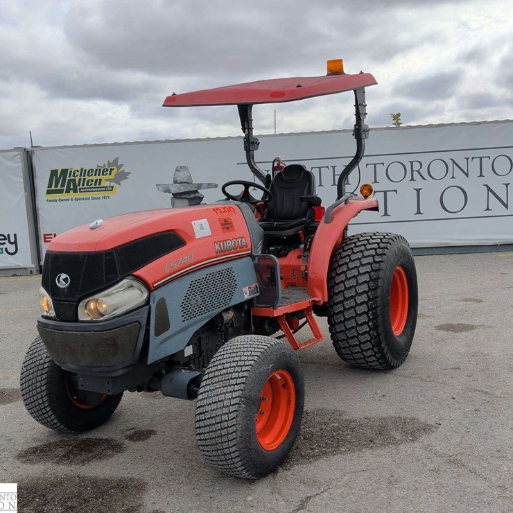 2013 KUBOTA L5740