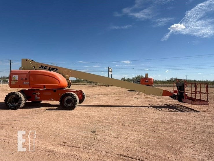 2007-jlg-800s-image-6