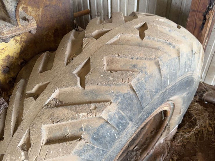 caterpillar-thirty-wheeled-conversion-image-33