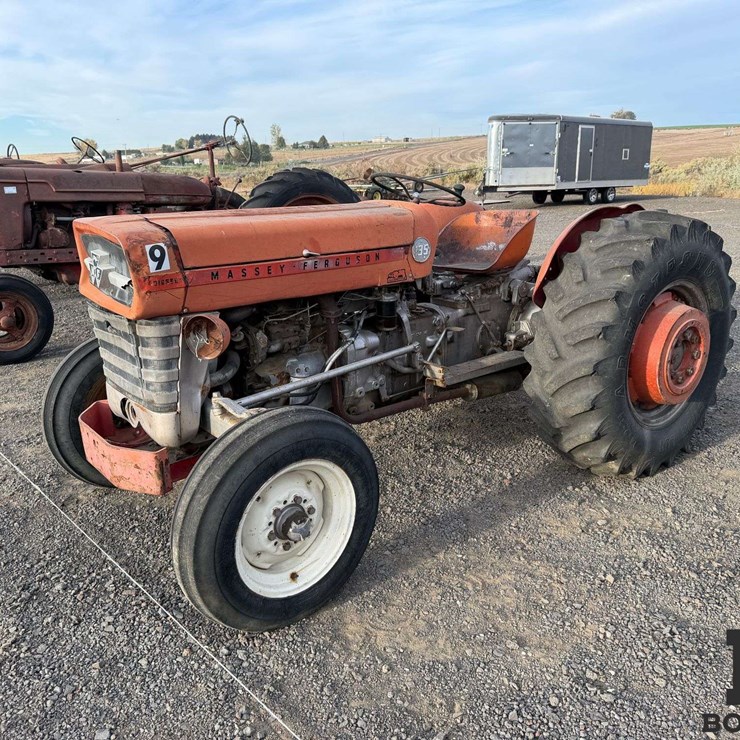 1972 Massey Ferguson 135 Tractor - Non Running