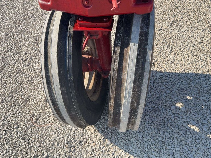 farmall-300-image-13