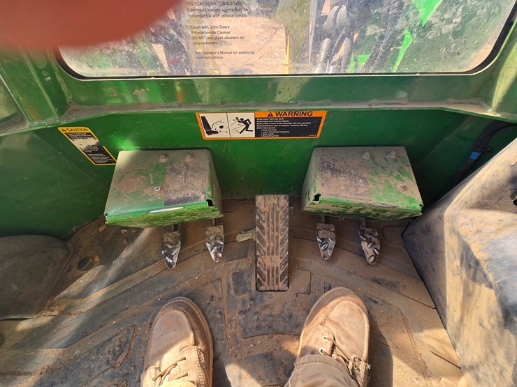 2019-john-deere-6-image-53