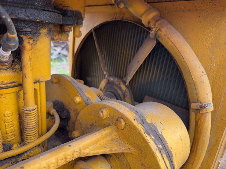 caterpillar-twenty-eight-image-17