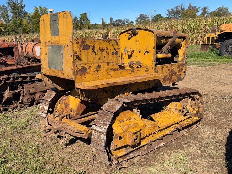 caterpillar-ten-high-clear-image-3