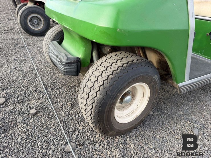 club-cart-golf-cart---non-running-image-7