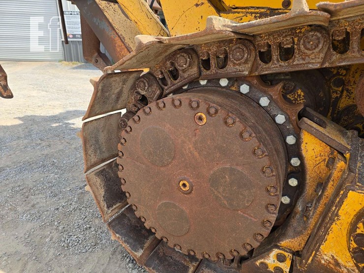 2008-deere-750j-image-30