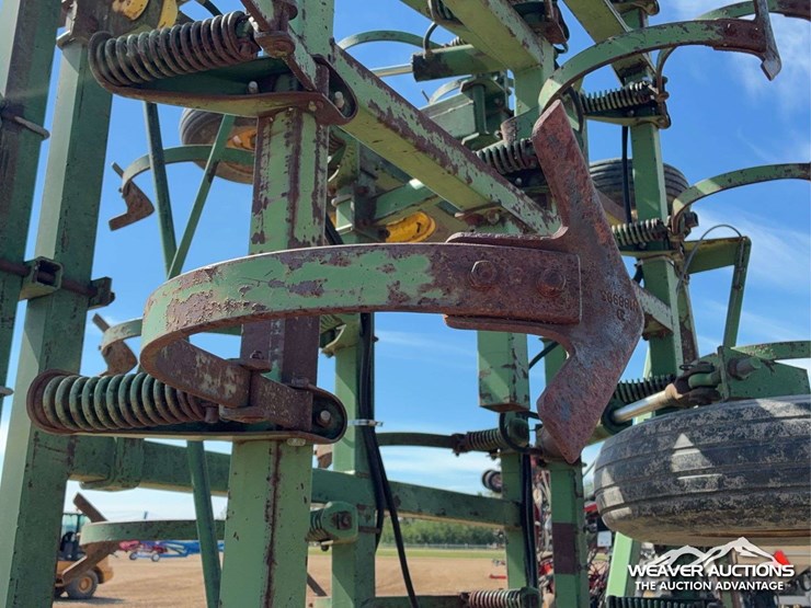 john-deere-60-image-11