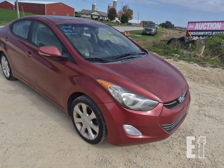 2011-hyundai-elantra-image-8