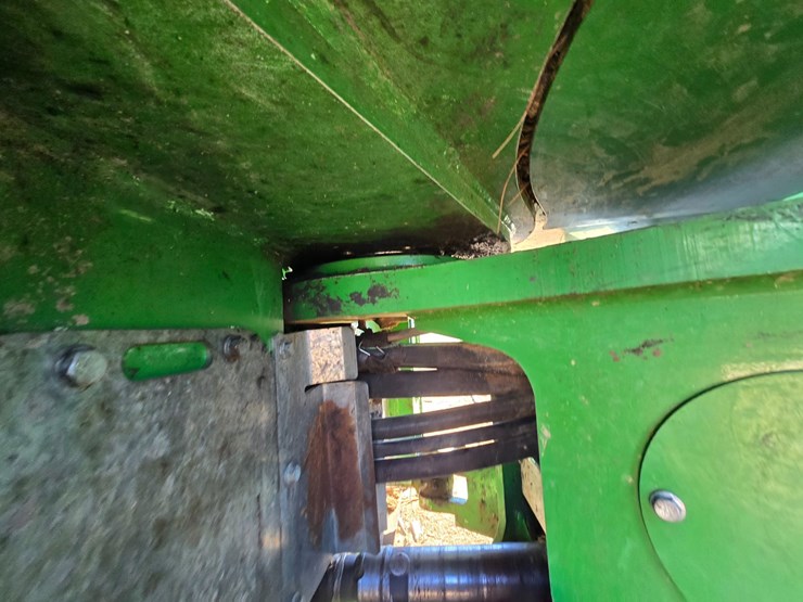 2019-john-deere-6-image-70