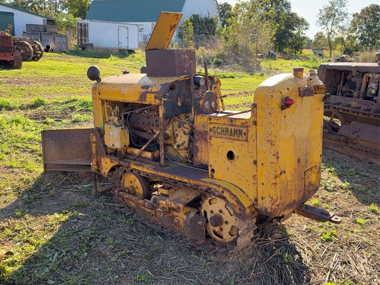 schramm-60-crawler-tractor-image-5