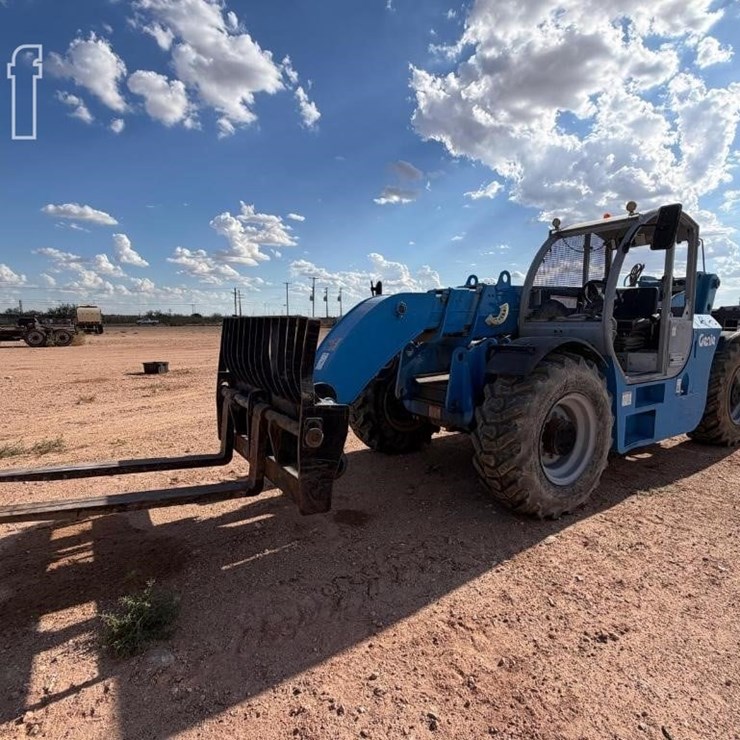 2013 GENIE GTH1544