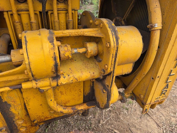 caterpillar-twenty-eight-image-13