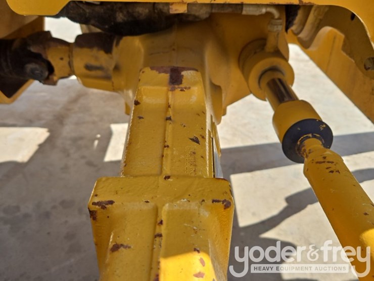2022-deere-310sl-image-26