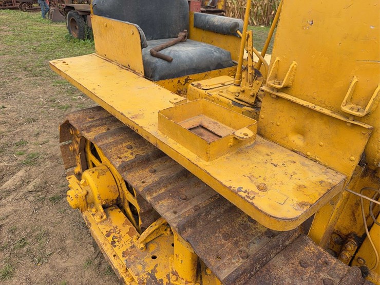 caterpillar-twenty-eight-image-19