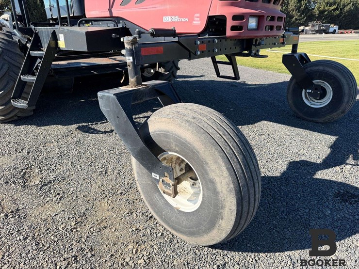 2016-macdon-m155e4-windrower-image-40