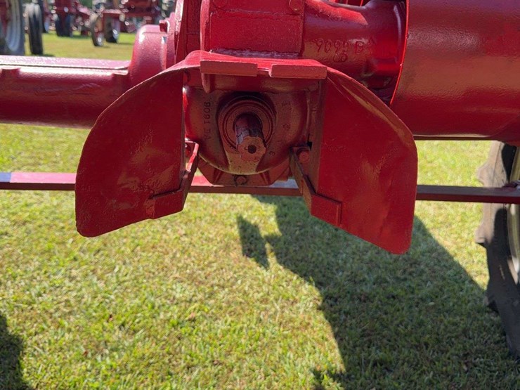 1945-farmall-b-image-24