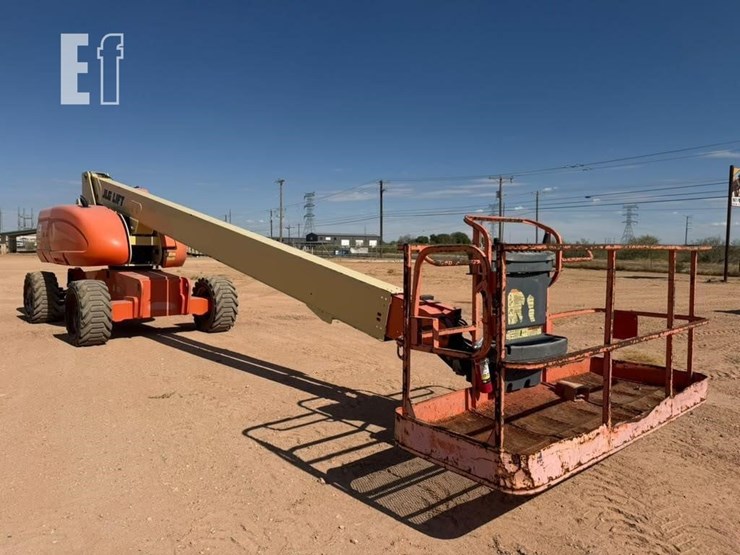 2007-jlg-800s-image-3