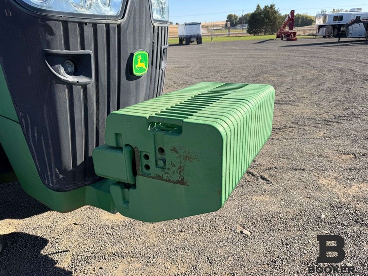 2011-john-deere-8360r-tractor-image-8