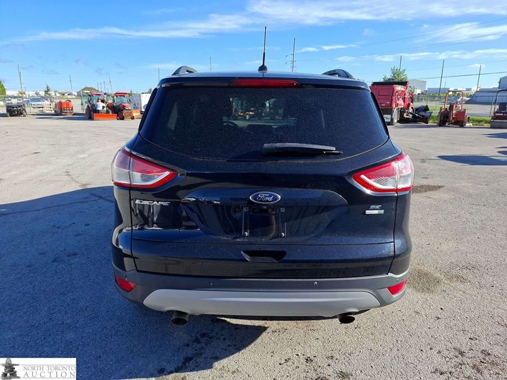2016-ford-escape-se-4wd-image-6