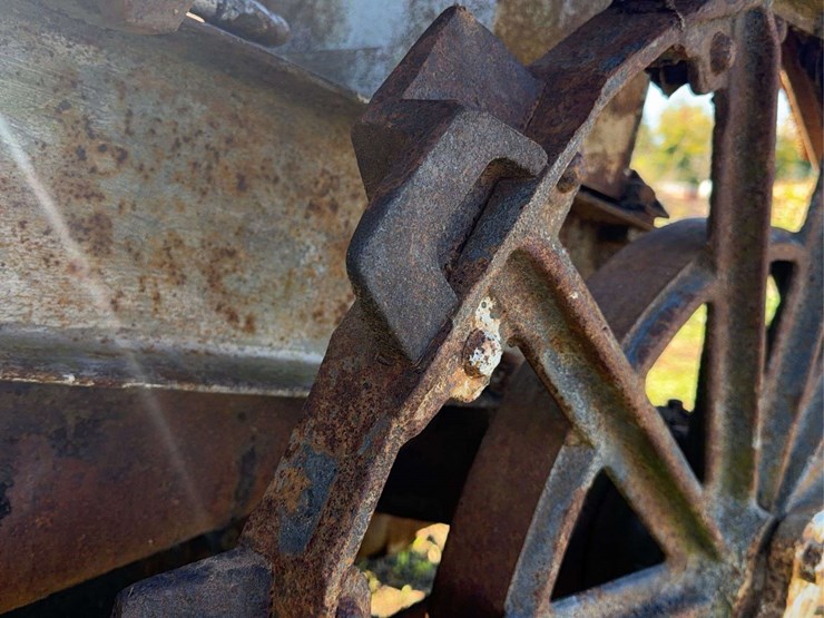 fordson-trackson-road-grader-image-25