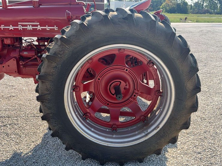 farmall-300-image-16