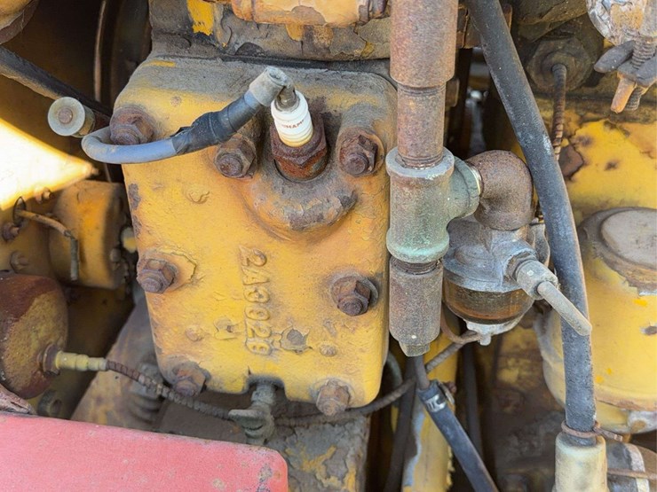 caterpillar-d2-image-19