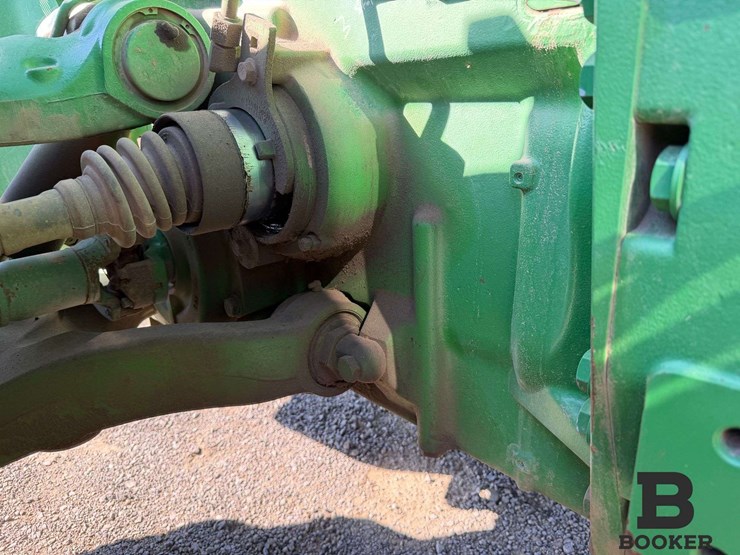 2011-john-deere-8360r-tractor-image-27