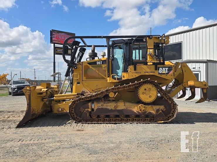 2019-caterpillar-d6t-xl-image-5