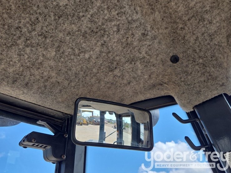 2022-deere-310sl-image-61
