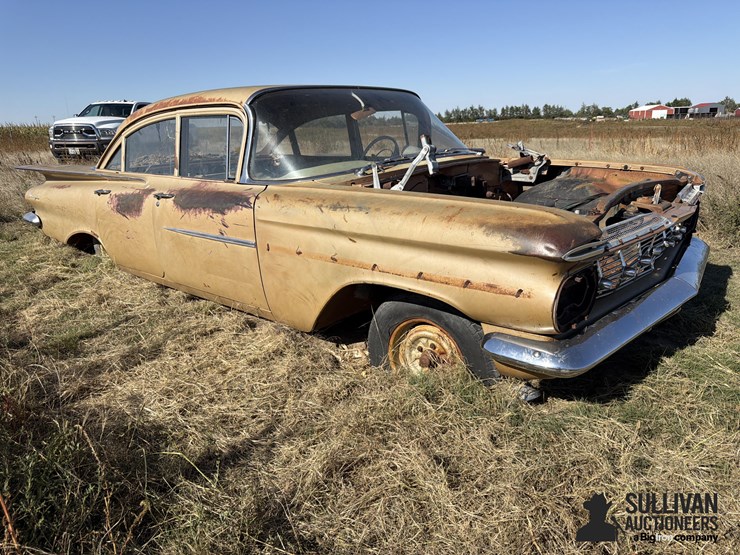 1959-chevrolet-biscayne-4-door-sedan-for-parts-image-3