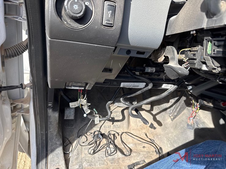 2016-ford-f550-xl-image-31