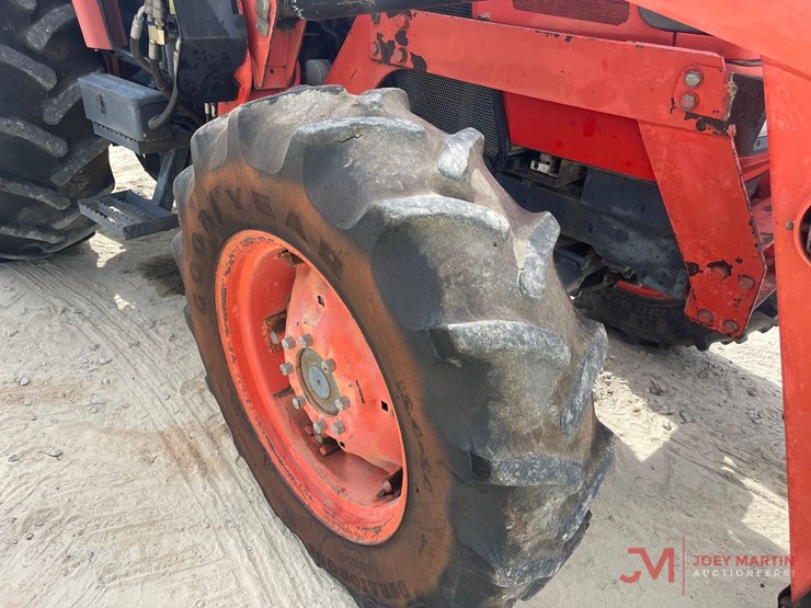 kubota-m9000-image-9