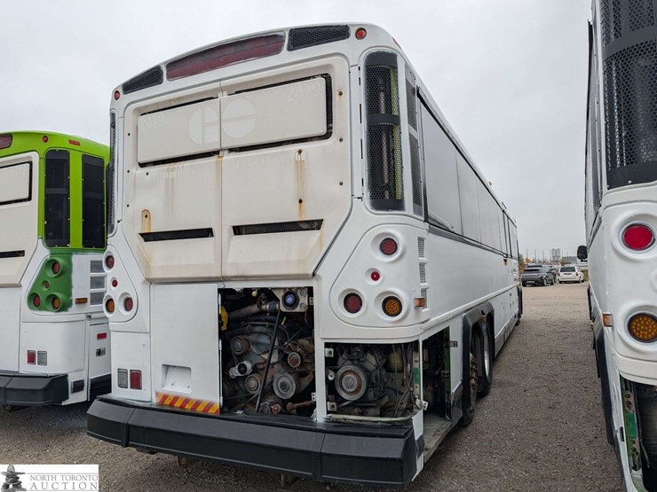 non-operable-2011-motor-coach-industries-d4500-t/a-55-passenger-wheelchair-accessible-bus-image-4