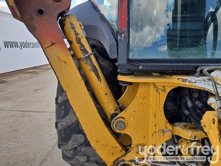2015-deere-310sk-image-29