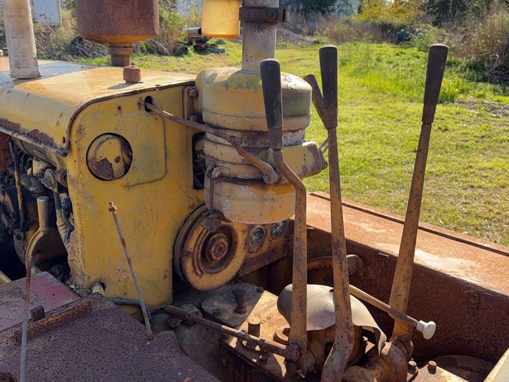caterpillar-d2-image-37