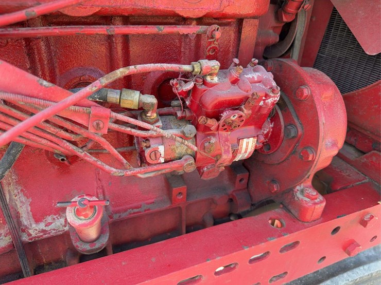 farmall-560-diesel-image-17
