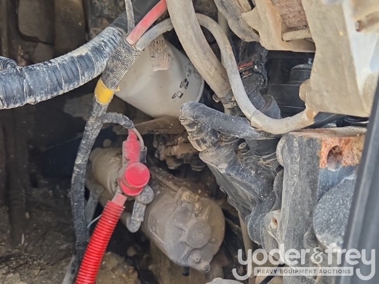 2021-bobcat-t66-image-35