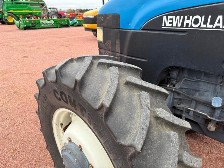 new-holland-8160-image-12