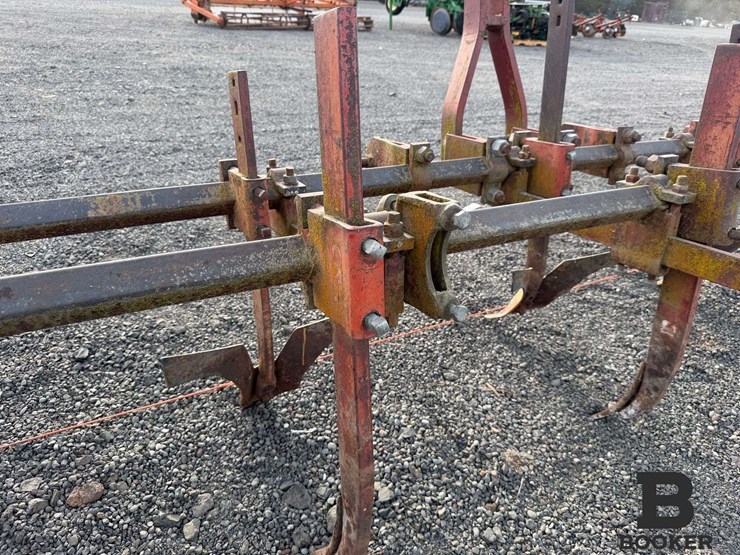 4-row-3pt-cultivator-image-11