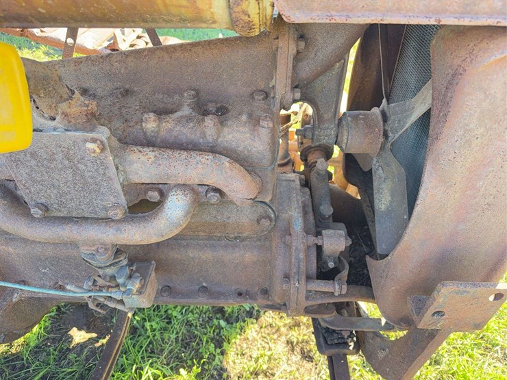 fordson-trackson-f-image-15
