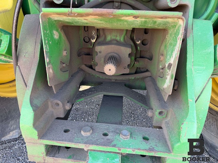 2011-john-deere-8360r-tractor-image-48
