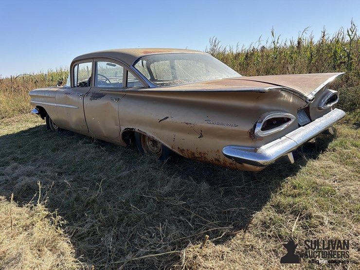 1959-chevrolet-biscayne-4-door-sedan-for-parts-image-7
